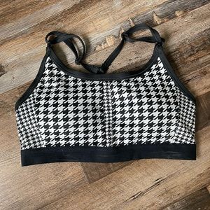 Nike sports bra medium